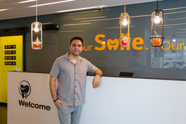 طراحی لبخند